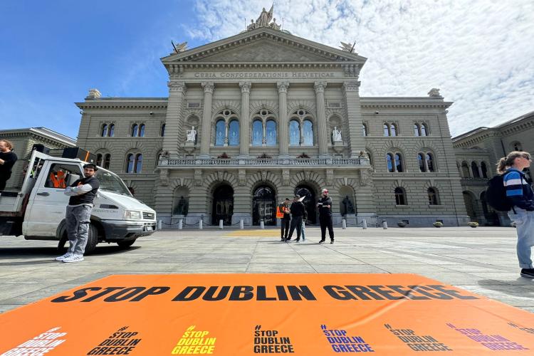 parlamento önündeki eylemden görüntü